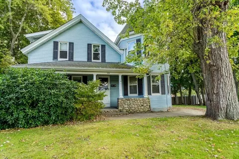 214 Pearse Rd, Swansea, MA 02777