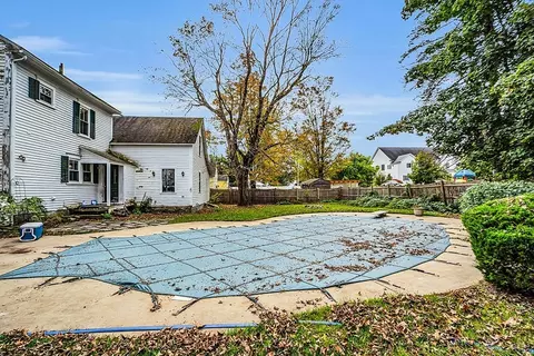 8 Bow St, Townsend, MA 01469 photo 7
