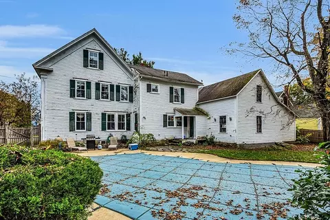 8 Bow St, Townsend, MA 01469 photo 6