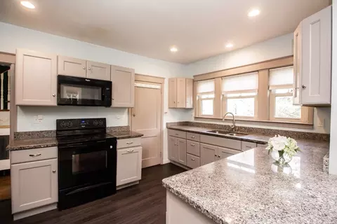 805 School St, Webster, MA 01570 photo 18