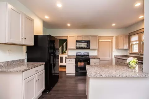 805 School St, Webster, MA 01570 photo 20