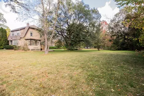 805 School St, Webster, MA 01570 photo 2