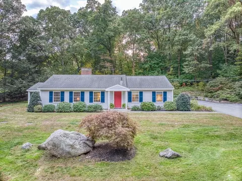 1 Concord Pl, Acton, MA 01720