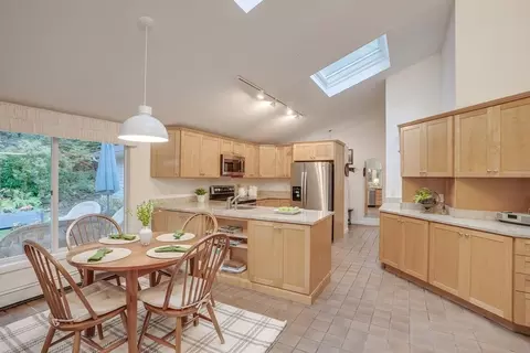 1 Concord Pl, Acton, MA 01720 photo 8