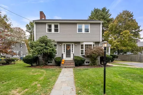 10 Draper St, Canton, MA 02021