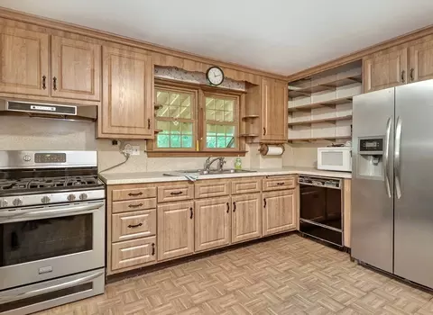 63 Pine St, Dedham, MA 02026 photo 11