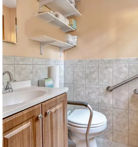 63 Pine St, Dedham, MA 02026 photo 12