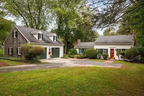 15 Rolfes Ln, Newbury, MA 01951
