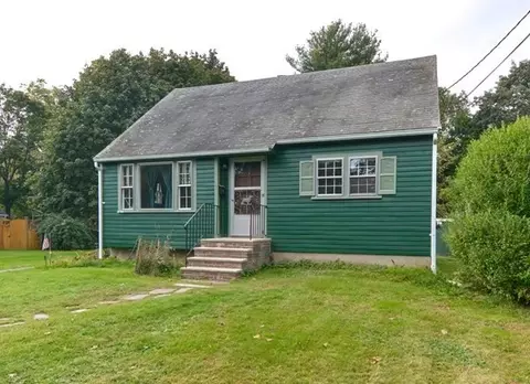 119 Forest St, Danvers, MA 01923 photo 2
