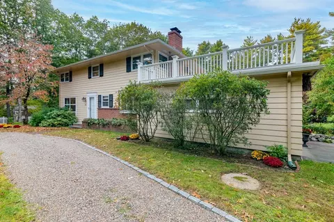 614 High St, Walpole, MA 02081 photo 2