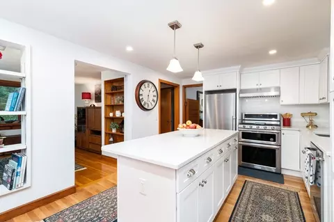 614 High St, Walpole, MA 02081 photo 11