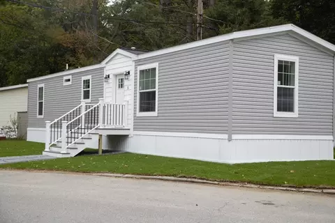 165 Summer St, Lunenburg, MA 01462