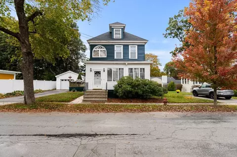 71 Lura St, Lowell, MA 01851