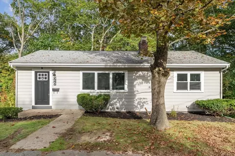 26 Buttaro Rd, Woburn, MA 01801