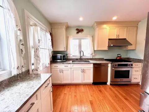 Kitchen - 24 P, Hull, MA 02045 photo 6 of 6