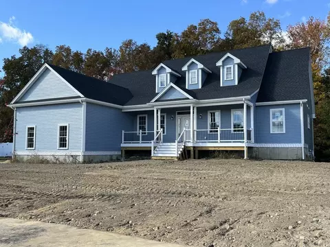 10 York Dr, Attleboro, MA 02703