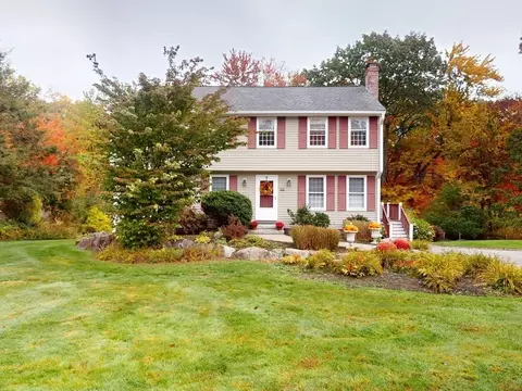 62 Bannan Dr, North Andover, MA 01845