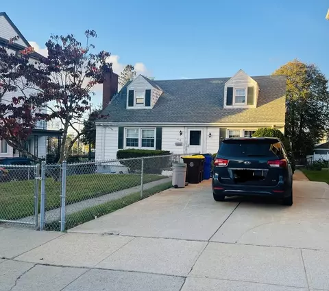 612 Charles, Fall River, MA 02724