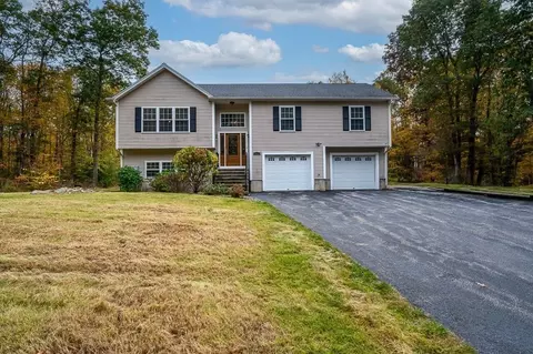 366 Dudley Oxford Rd, Dudley, MA 01571
