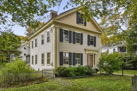 14 Church St, Westborough, MA 01581