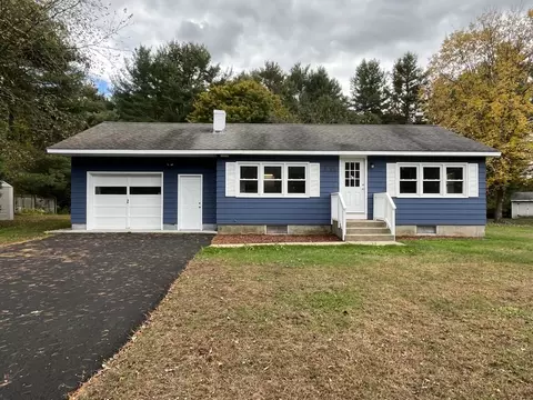 1926 Barre Rd, New Braintree, MA 01531
