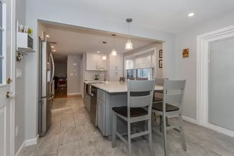 4 Morris Dr, Canton, MA 02021 photo 5