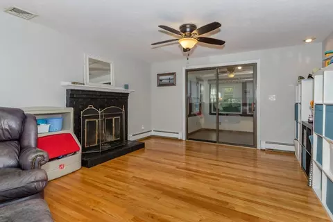 4 Morris Dr, Canton, MA 02021 photo 9