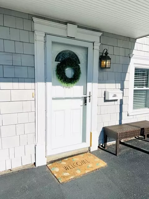 74 E Main St #1, Gloucester, MA 01930 photo 3