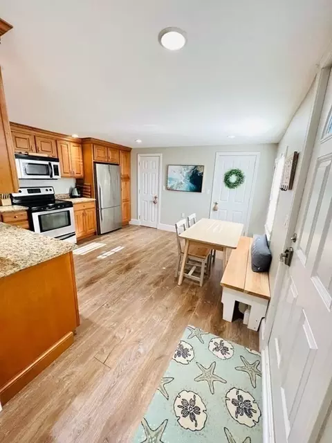 74 E Main St #1, Gloucester, MA 01930 photo 6