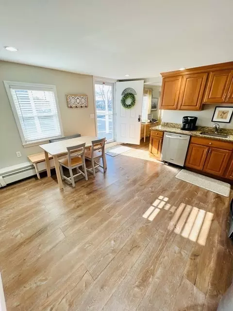 74 E Main St #1, Gloucester, MA 01930 photo 10