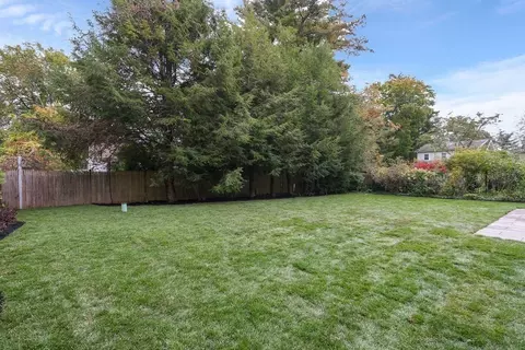 Exterior - 108 Bradford St, Needham, MA 02492 photo 8 of 8