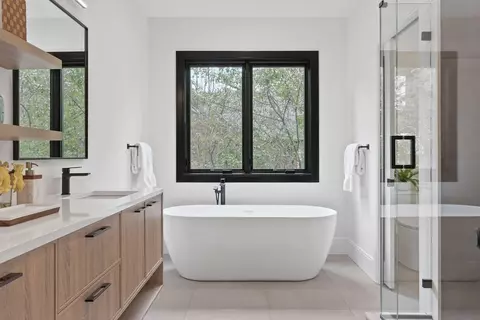 Bath - 108 Bradford St, Needham, MA 02492 photo 5 of 10