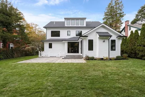 Exterior - 108 Bradford St, Needham, MA 02492 photo 5 of 8
