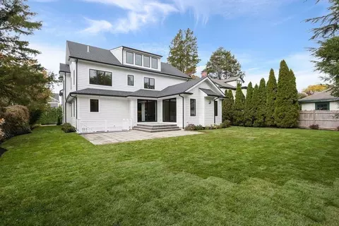 Exterior - 108 Bradford St, Needham, MA 02492 photo 6 of 8