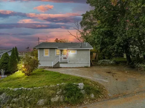 14 Overlook Rd, Weymouth, MA 02189
