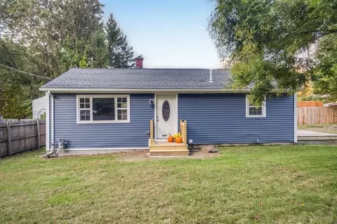 858 Bradley Rd, Springfield, MA 01109 photo 1