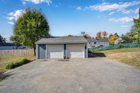 858 Bradley Rd, Springfield, MA 01109 photo 36