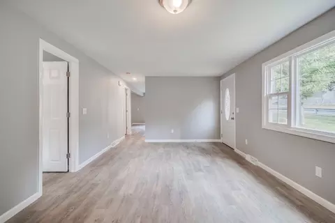 858 Bradley Rd, Springfield, MA 01109 photo 23