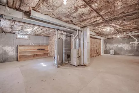 858 Bradley Rd, Springfield, MA 01109 photo 34