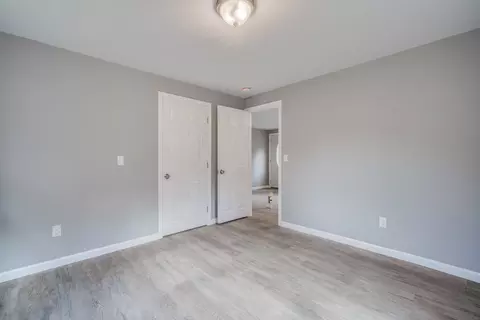 858 Bradley Rd, Springfield, MA 01109 photo 27