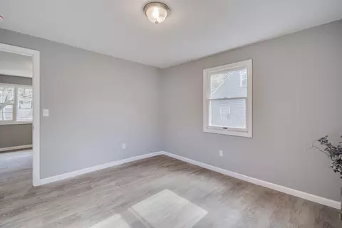 858 Bradley Rd, Springfield, MA 01109 photo 25