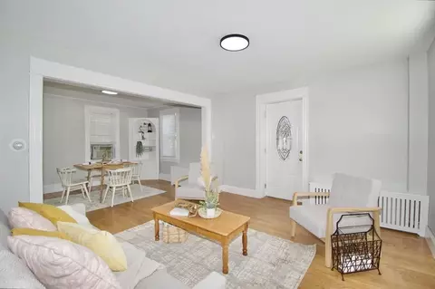 19 Agnes St, Springfield, MA 01118 photo 4