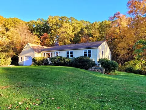 7 Rack Rd, Chelmsford, MA 01824