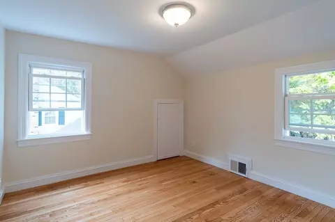 90 Hartwick St, Springfield, MA 01108 photo 18
