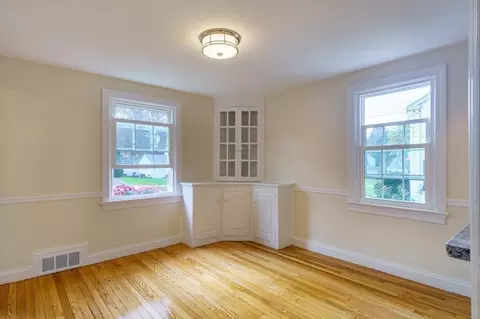 90 Hartwick St, Springfield, MA 01108 photo 13