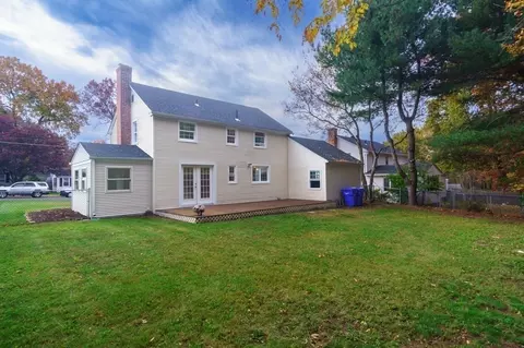 90 Hartwick St, Springfield, MA 01108 photo 26