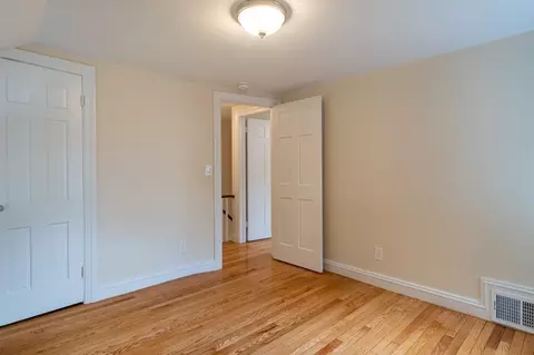 90 Hartwick St, Springfield, MA 01108 photo 19