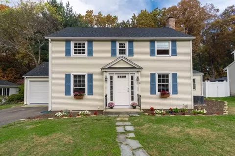 90 Hartwick St, Springfield, MA 01108 photo 29