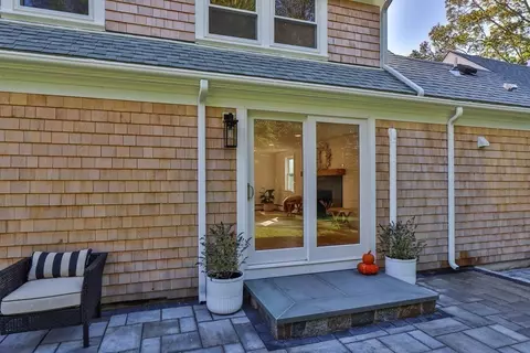 681 Bay Ln, Barnstable, MA 02632 photo 9