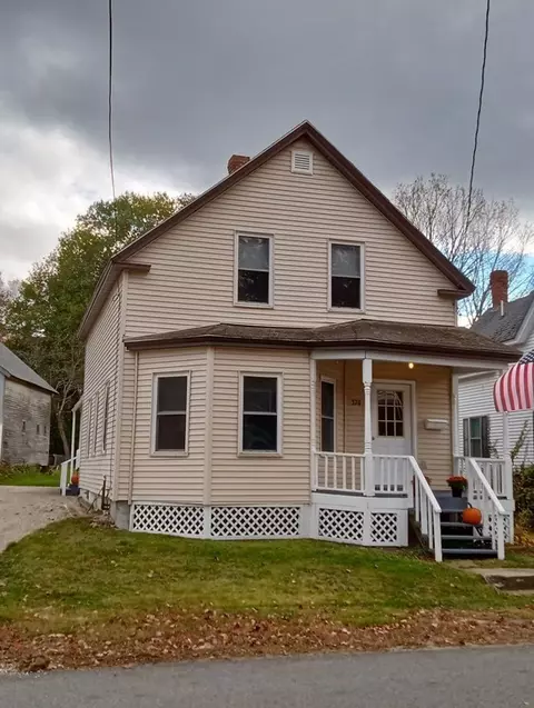 374 Front St, Winchendon, MA 01475